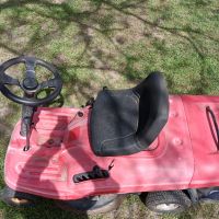 Продавам тракторна косачка за трева сменени масло и ремъци нови гуми, перфектно състояние., снимка 5 - Градинска техника - 45255076