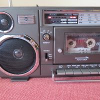 Vintage ,Sanwa 7096,Japan -радиокасетофон 2, снимка 4 - Радиокасетофони, транзистори - 45494547