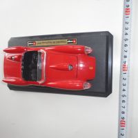 Кола количка Ferrari 250 Testa Rossa Burago 1 към 24, снимка 2 - Колекции - 45320771