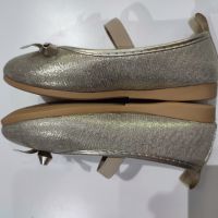 Нови пантофки балеринки златни, снимка 5 - Детски сандали и чехли - 45935619