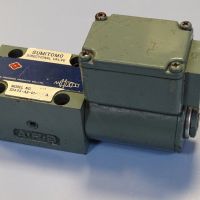Хидравличен разпределител SUMITOMO SD4GS-AB-01-100AZ-12 directional valve 100V, снимка 2 - Резервни части за машини - 45239132