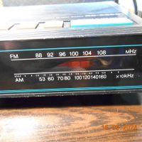 Toshiba RC-8500 Clock Radio  Vintage 79, снимка 3 - Радиокасетофони, транзистори - 45893615