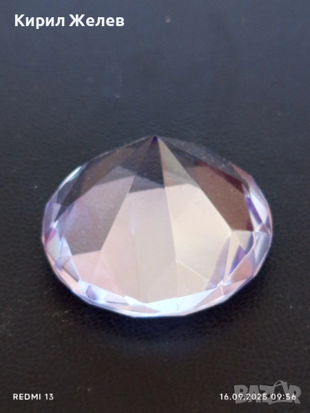 Преспасие от кристално стъкло с форма на диамант много красиво 48996, снимка 1