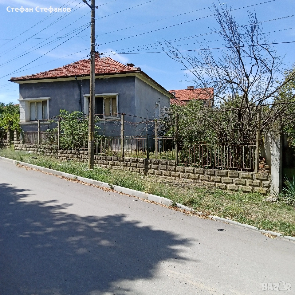 две къщи в двор от600м2с гараж в с Ягода, снимка 1