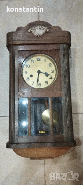 ЧАСОВНИК С МАХАЛО ГЕРМАНИЯ, снимка 1