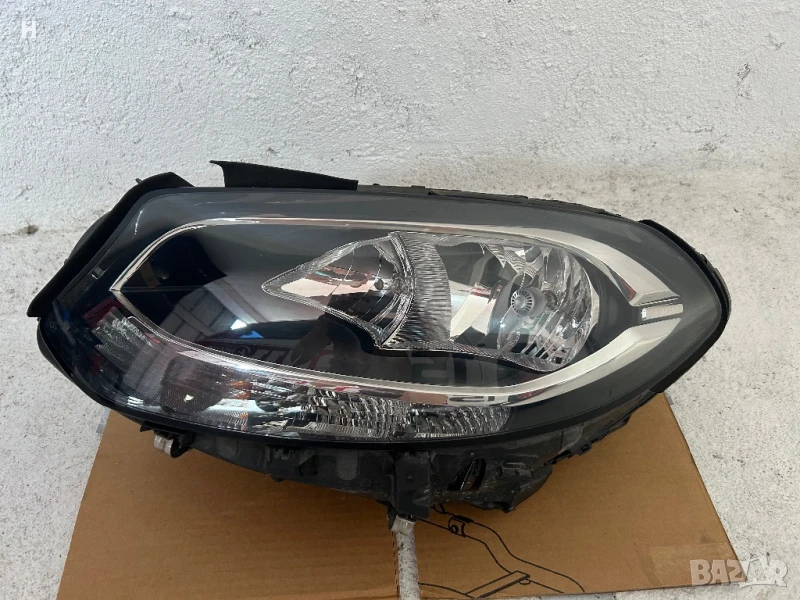 Ляв фар за Mercedes b class w246, снимка 1