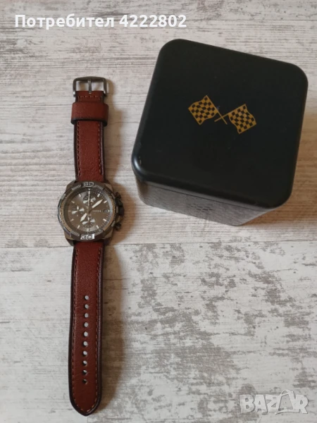 Нов часовник Fossil с естествена кожена каишка , снимка 1