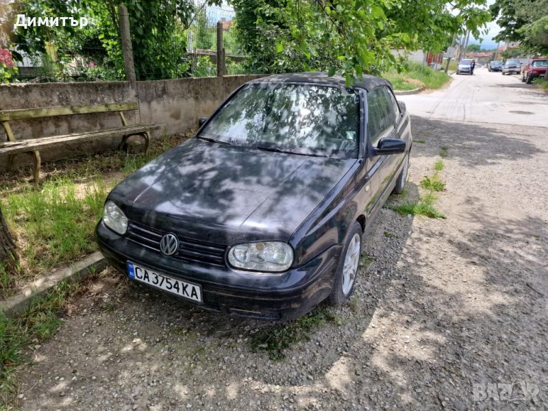 Продавам Volkswagen golf 3.5 на части 1.8 моно инжекция 98 година всичко по колата е налично , снимка 1