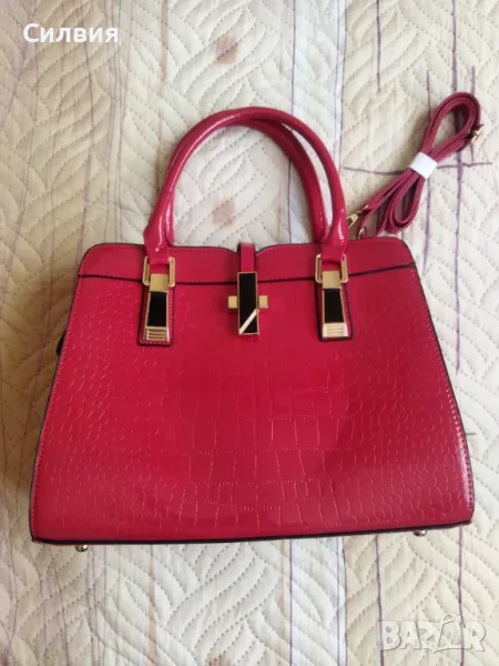 Чисто нова луксозна дамска чанта червен лак, снимка 1