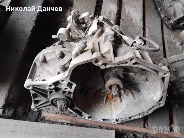 скоростна кутия за Опел замира Д