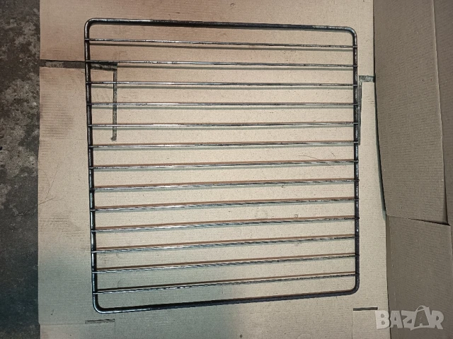 За готварска печка INDESIT чекмедже, скара, тавичка, грил 6, снимка 11 - Печки, фурни - 51229597