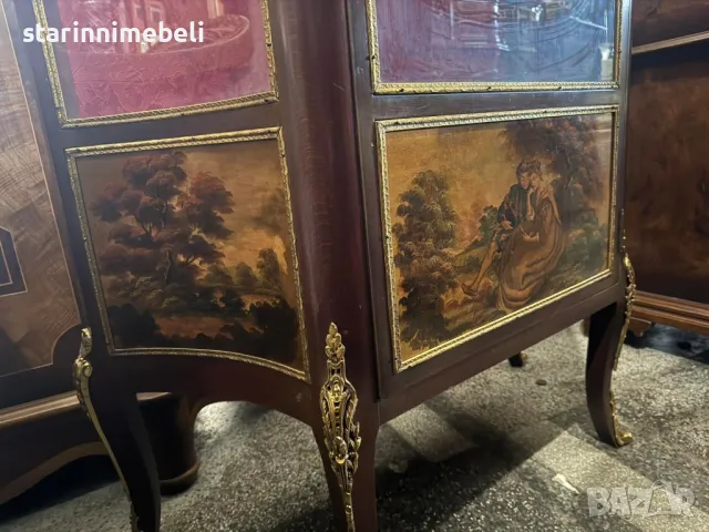 Изящна антикварна витрина , снимка 8 - Секции и витрини - 50076773