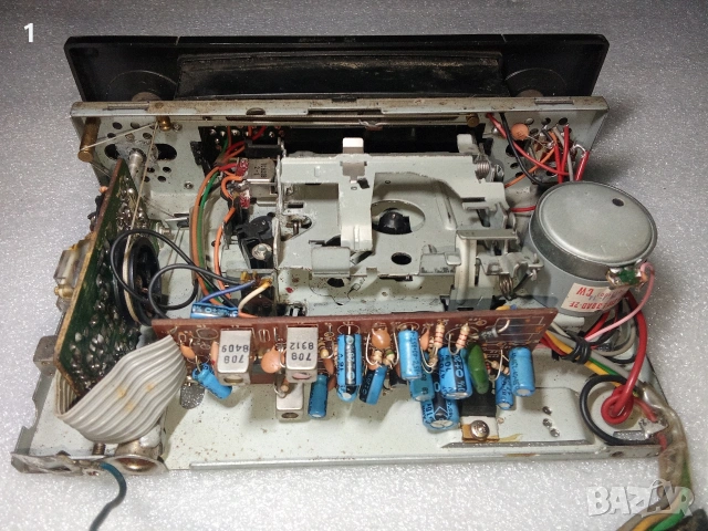 Радиокасетофон за части, снимка 5 - Радиокасетофони, транзистори - 54166472