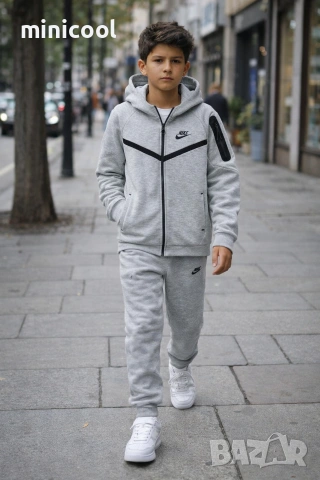 Екип Nike - 170, снимка 2 - Детски комплекти - 53396431
