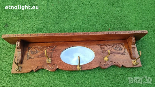 Красива дъбова закачалка с рафт, огледало и дърворезба , снимка 3 - Закачалки - 52805993