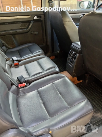 Фолксфаген туран 2010г. , снимка 6 - Автомобили и джипове - 54085133