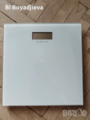Електронен кантар за баня (на Юск), отлично състояние