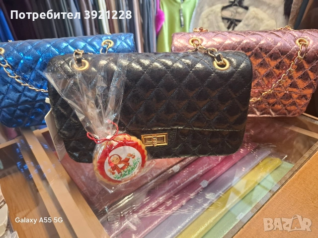 Дамска чантичка, снимка 3 - Чанти - 53680618