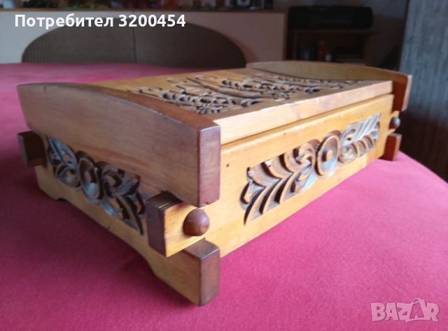 Продавам старинна декоративна дърворезби вана кутия за бижута , снимка 3 - Антикварни и старинни предмети - 53133788