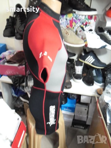НЕОПРЕНОВ КОСТЮМ ABYSSTAR 2,5 MM, снимка 4 - Водни спортове - 51408273