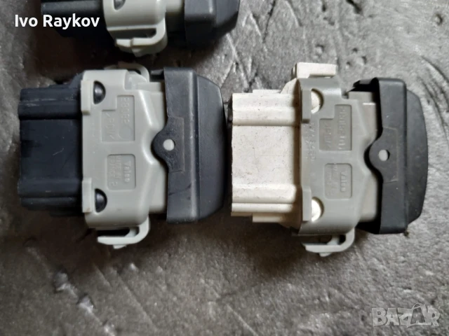 Бутони стъкла за Renault , снимка 13 - Части - 51053338