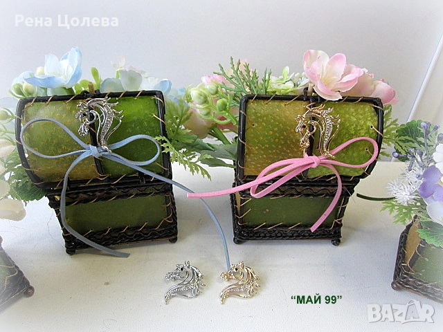 Цветя+брошка глава на кон в ковчеже, снимка 8 - Подаръци за жени - 53087686