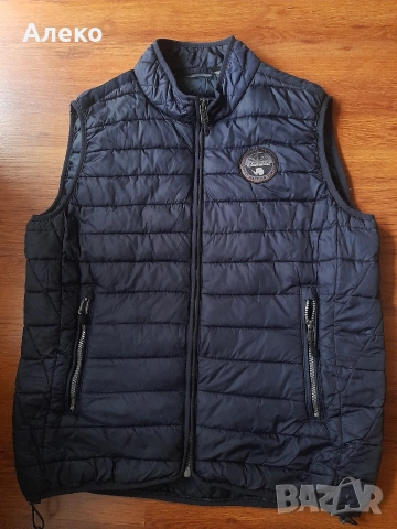 napapijri мъжки елек M размер. , снимка 2 - Якета - 53403857
