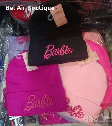 Дамска зимна шапка Barbie, зимни шапки , снимка 4 - Шапки - 52152373