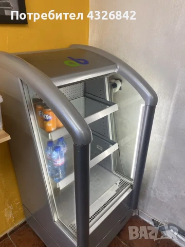 Хладилна витрина