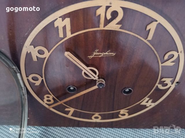Стар часовник, стар маховик, стар каминен часовник , снимка 1 - Антикварни и старинни предмети - 45522812