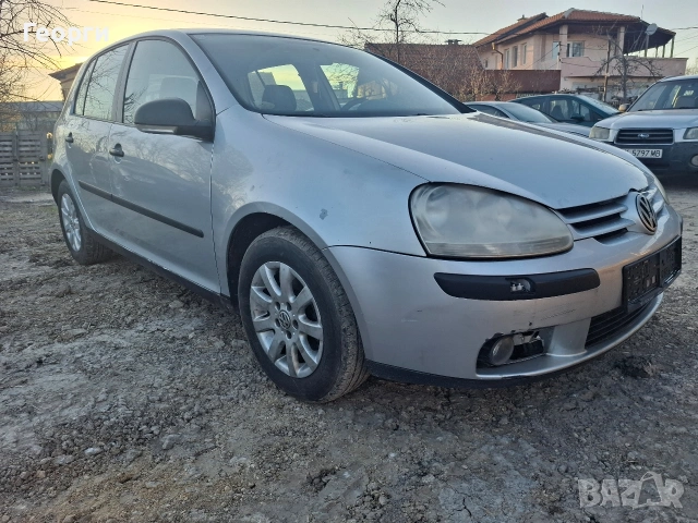 VW голф , снимка 10 - Автомобили и джипове - 54221813