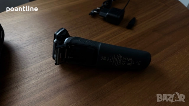 неупотребяван Philips Series 5000 Електрическа самобръсначка технология SkinIQ, снимка 5 - Електрически самобръсначки - 53293300