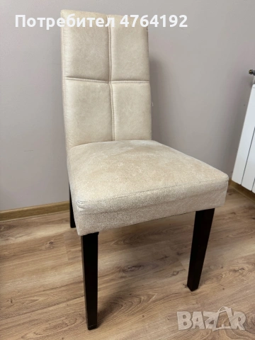 Трапезен стол – бежов, много запазен (Мебели Виденов)