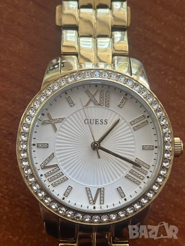 Дамски часовник Guess, снимка 2 - Дамски - 51471287