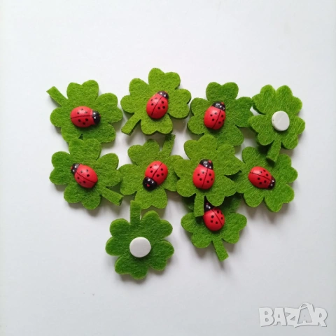 10 бр Самозалепваща детелина филц с калинка