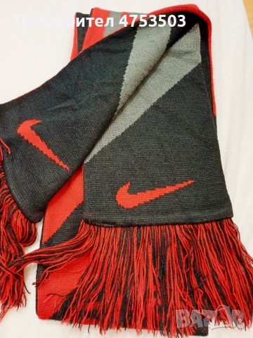 Manchester united Nike  шал , снимка 4 - Фен артикули - 53758838