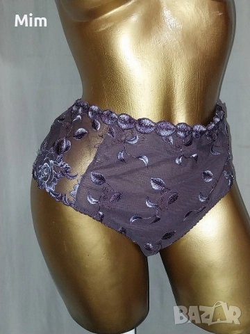 Elegance 50/52 Тъмно лилава бикина с бродерия 