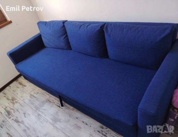 Диван ИКЕА триместен - модел FRIHETEN