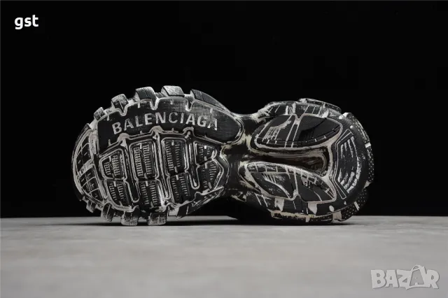 Уникални Balenciaga Track Black Distressed Маратонки Редки , снимка 9 - Маратонки - 49909416