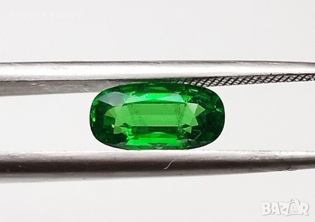 Зашеметяващ зелен цаворит с жив цвят 1.18кт.! Нов!, снимка 4 - Други - 52357131