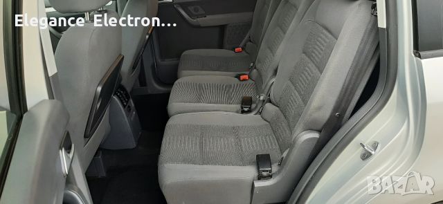 Vw Touran 1.9 TDi 105к.с High - Line, снимка 13 - Автомобили и джипове - 45818317