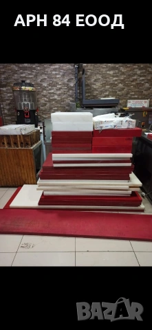 Полиетиленови дъски за рязане Предлагат се в различни цветове и различни размери.