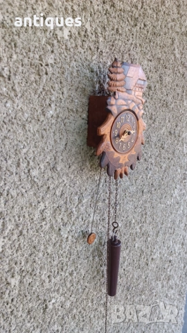 Стенен немски дървен часовник Шварцвалд - Forest house, снимка 4 - Антикварни и старинни предмети - 53411842