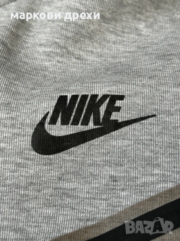 Nike Sportswear Tech Сив Standard Fit L, снимка 7 - Суичъри - 53493801