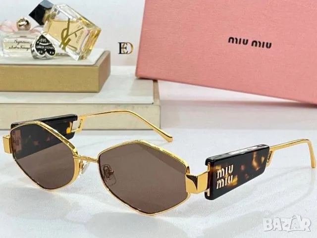 очила с калъф miu miu , снимка 8 - Слънчеви и диоптрични очила - 50403280