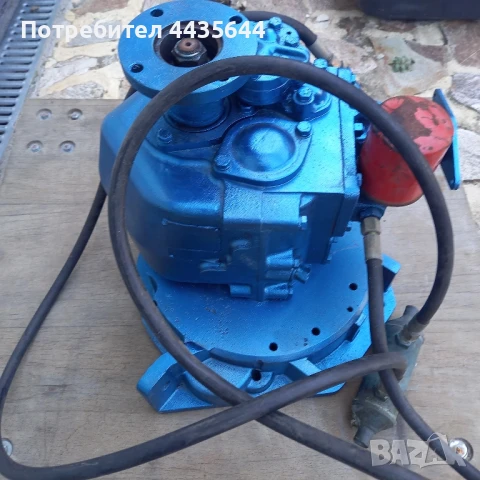 Морска хидравлична реверсна кутия муфа с маслен охладител, снимка 2 - Други машини и части - 50871767