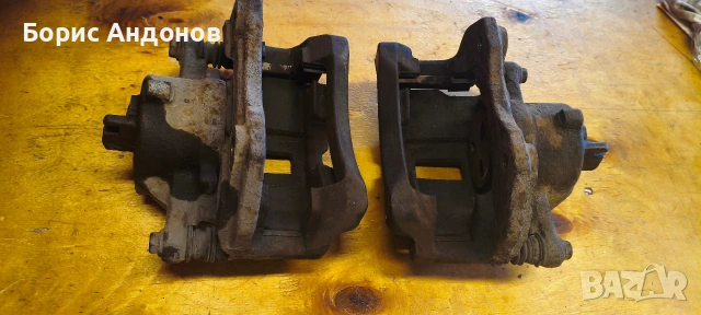 Предни спирачни апарати Nissan Almera N16, снимка 4 - Части - 53839754