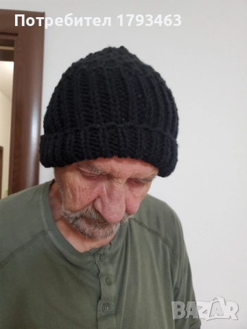 Ръчно плетена мъжка шапка, снимка 9 - Други - 50652209