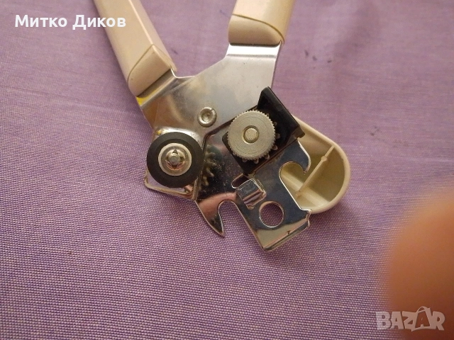 механична отварачка за консерви от серията Leifheit маркова West Germany, снимка 7 - Други - 53963862