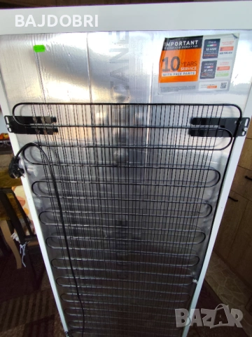 Хладилник Indesit , снимка 9 - Хладилници - 54170700